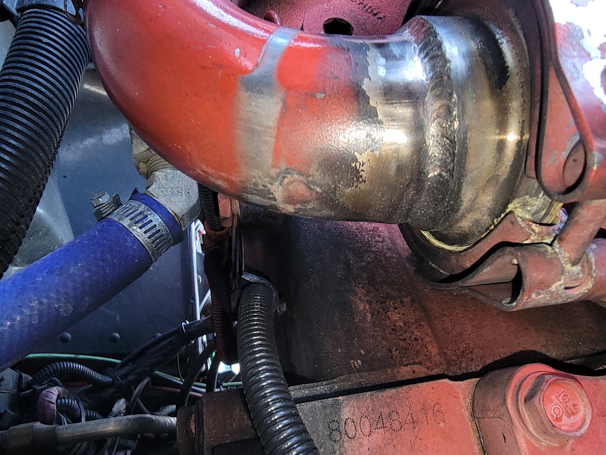 Clean weld bead repair on an engine exhaust component